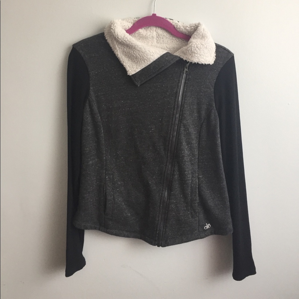 Alo Yoga jacket with soft fur lining